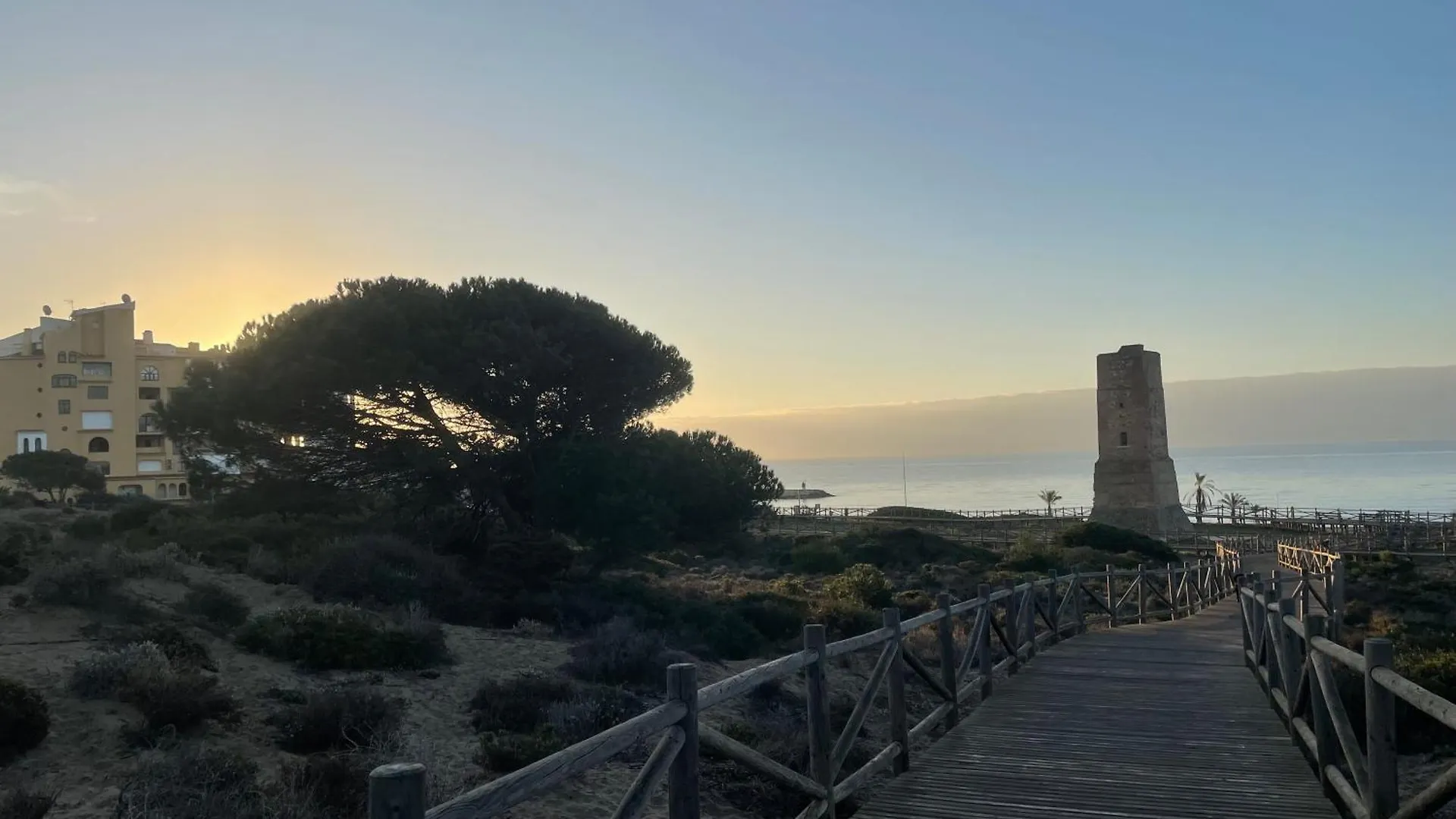 Fantastico Duplex Familiar Dunas Artola Marbella Apartment